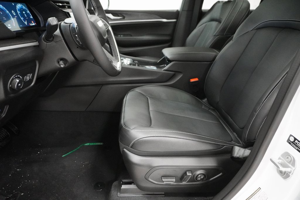 New 2026 Jeep Grand Cherokee Limited image 11