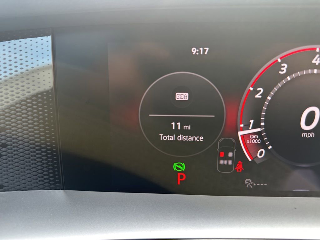 New 2026 Volkswagen Tiguan SE R-Line AWD/4WD image 12