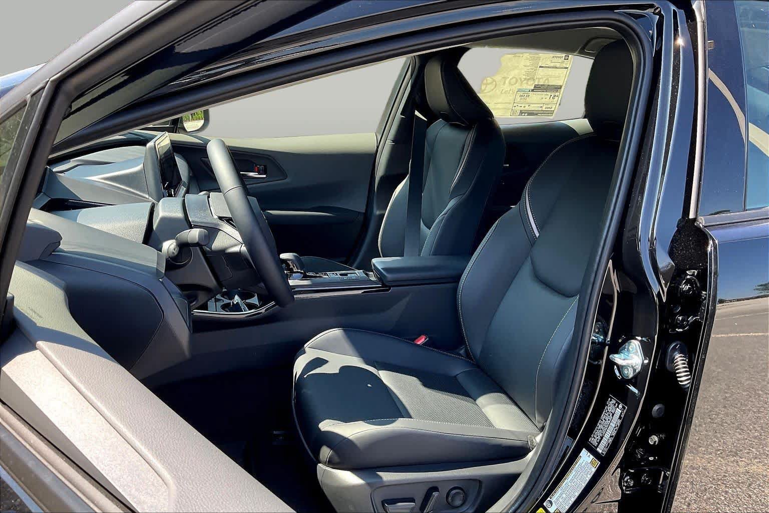 New 2027 Toyota Prius XLE FWD image 9