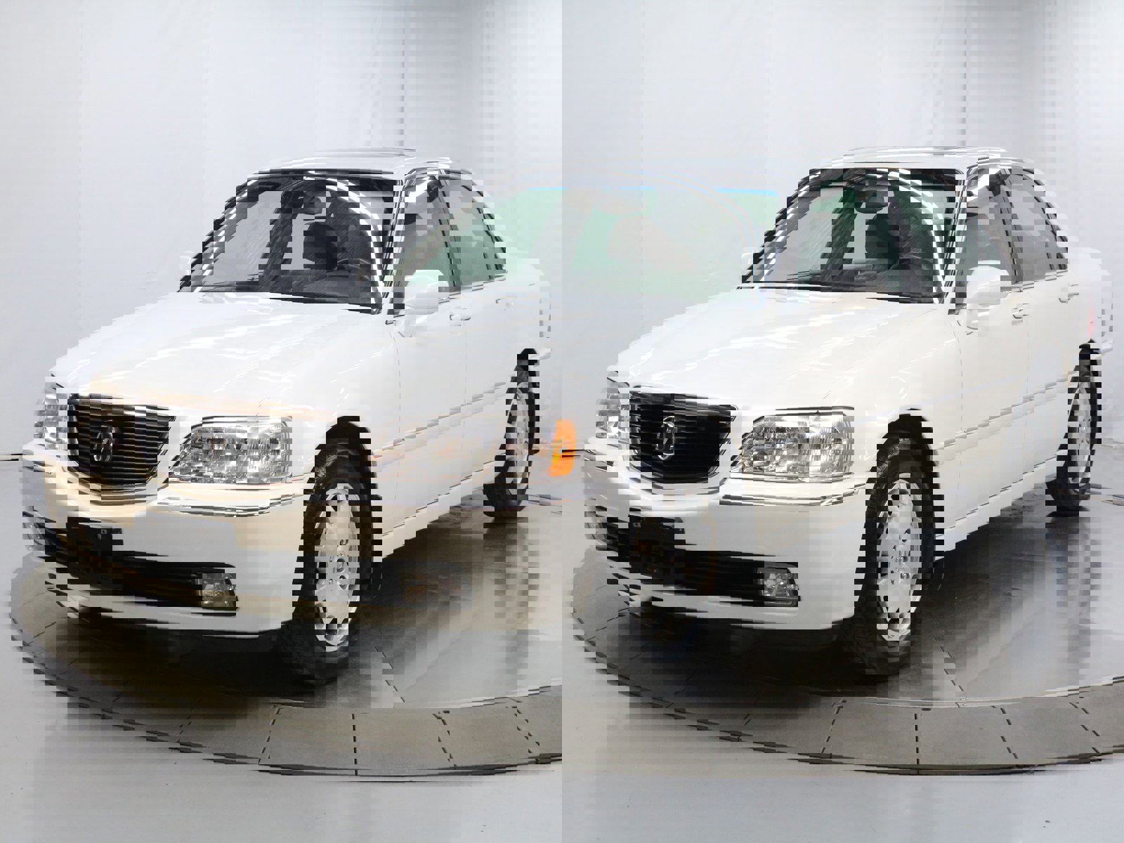 Used 2004 Acura RL w/Navigation System image 2