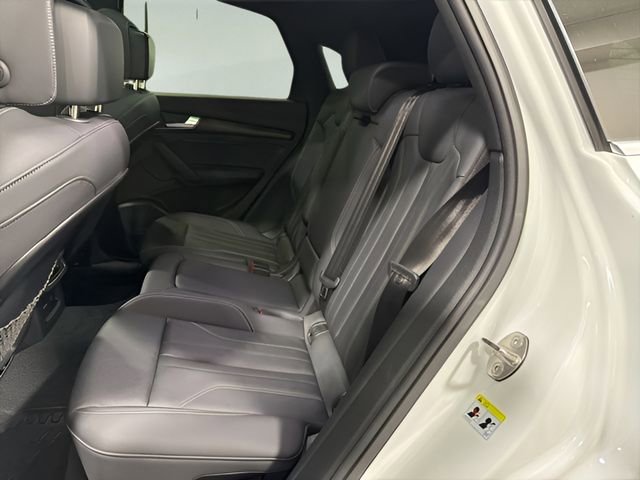 Used 2023 Audi Q5 2.0T Premium Plus w/ Premium Plus Package image 29