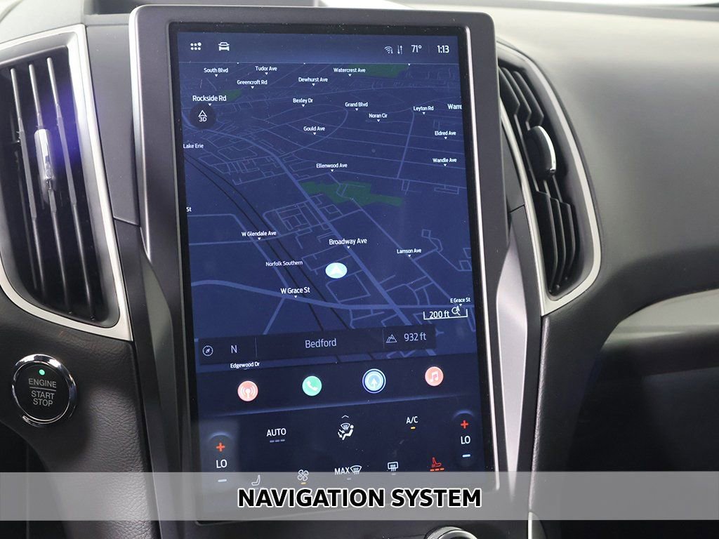 Used 2024 Ford Edge SEL image 3