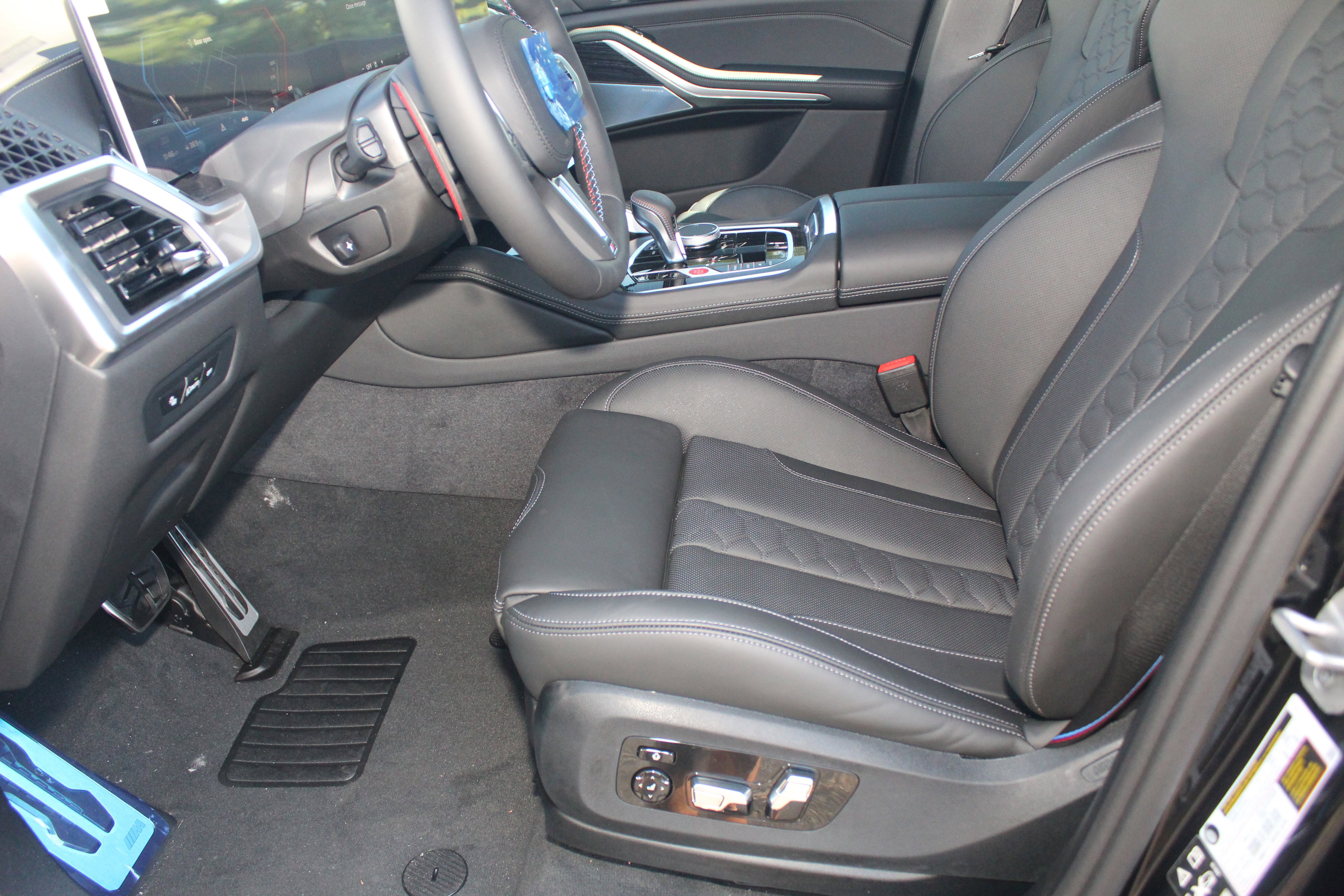 New 2026 BMW X5 M Competition w/ Executive Package image 19