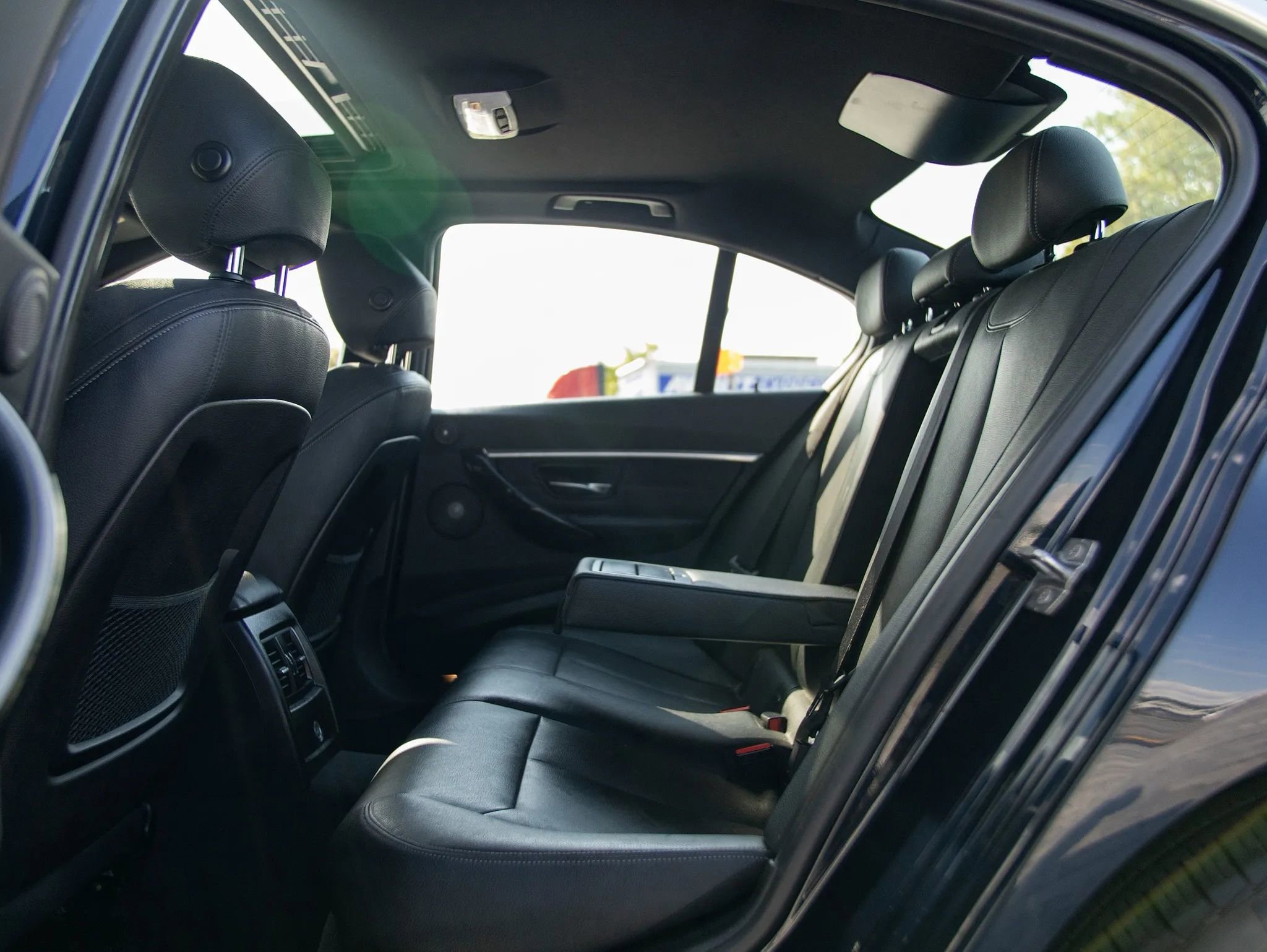 Used 2016 BMW 340i Sedan image 23
