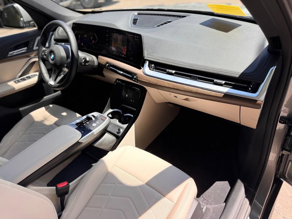 Used 2025 BMW X1 xDrive28i w/ Convenience Package AWD/4WD image 27
