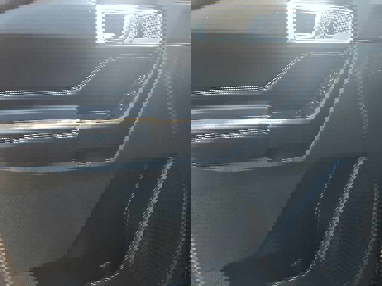 Used 2020 Ford Explorer ST image 10