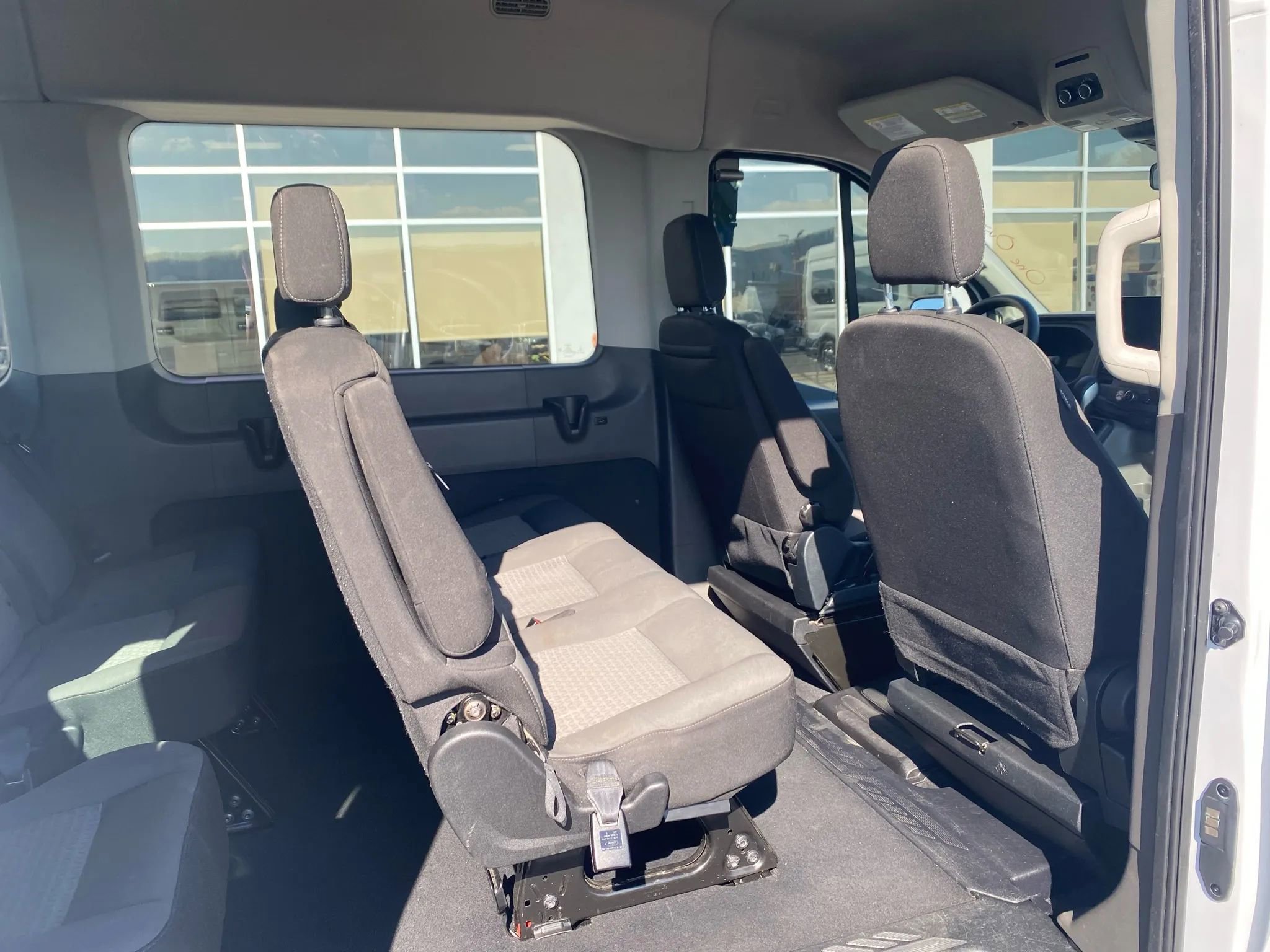 Used 2022 Ford Transit 350 XLT RWD image 22