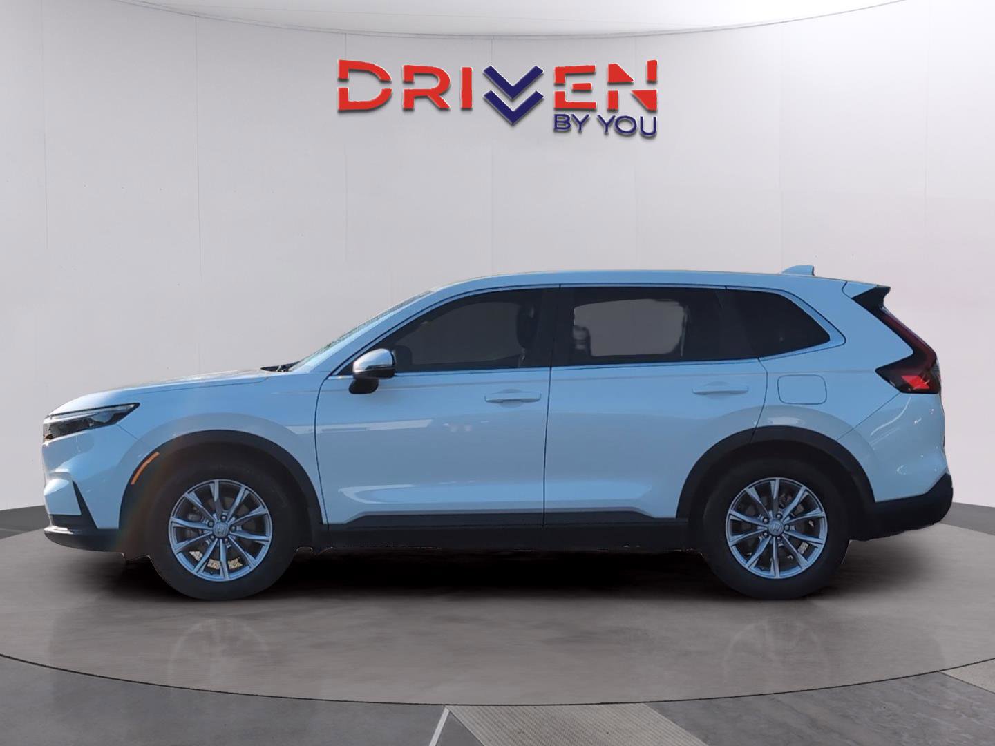 Used 2024 Honda CR-V EX image 2