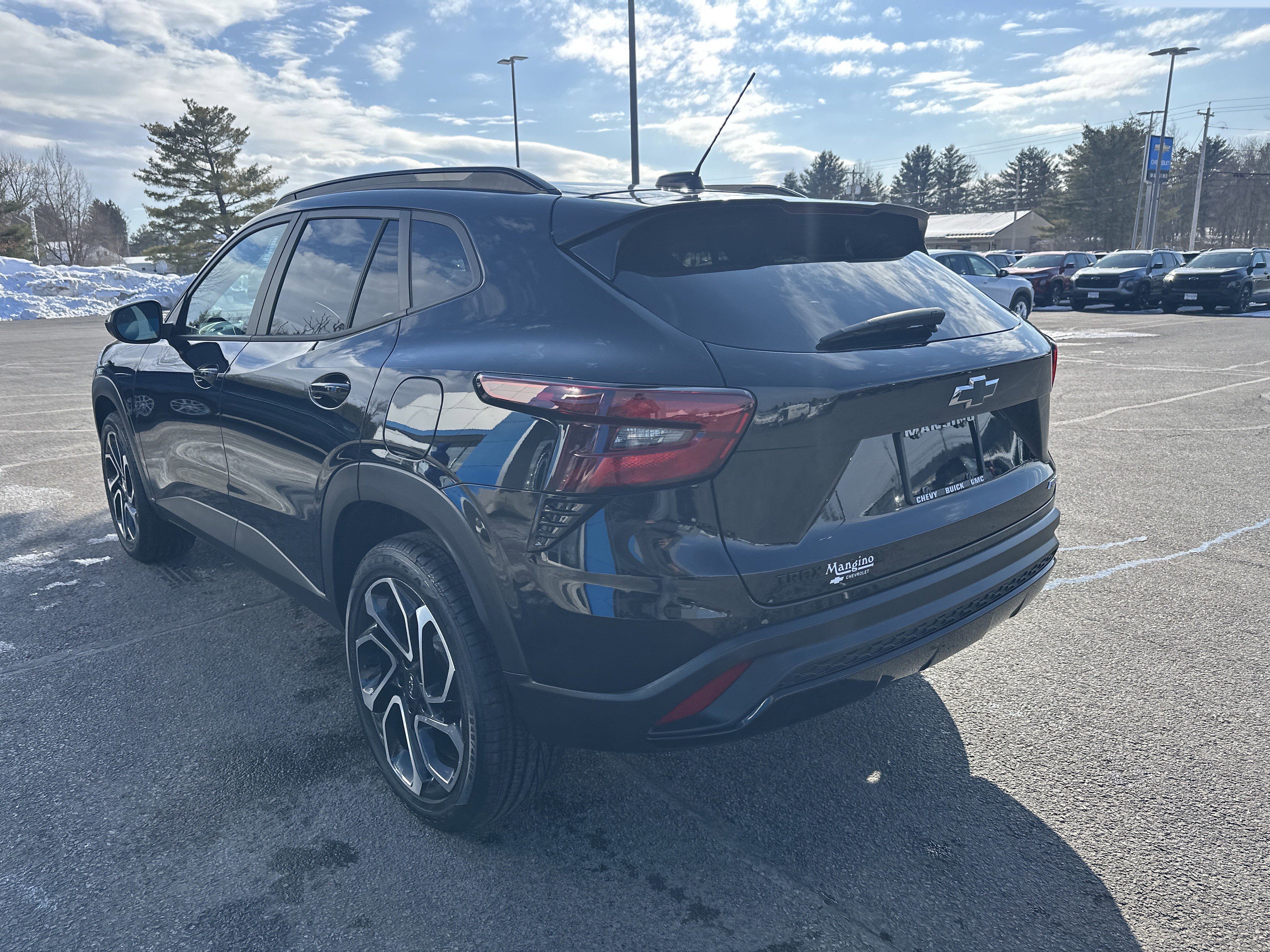 Certified 2024 Chevrolet Trax RS w/ Sunroof Package image 4