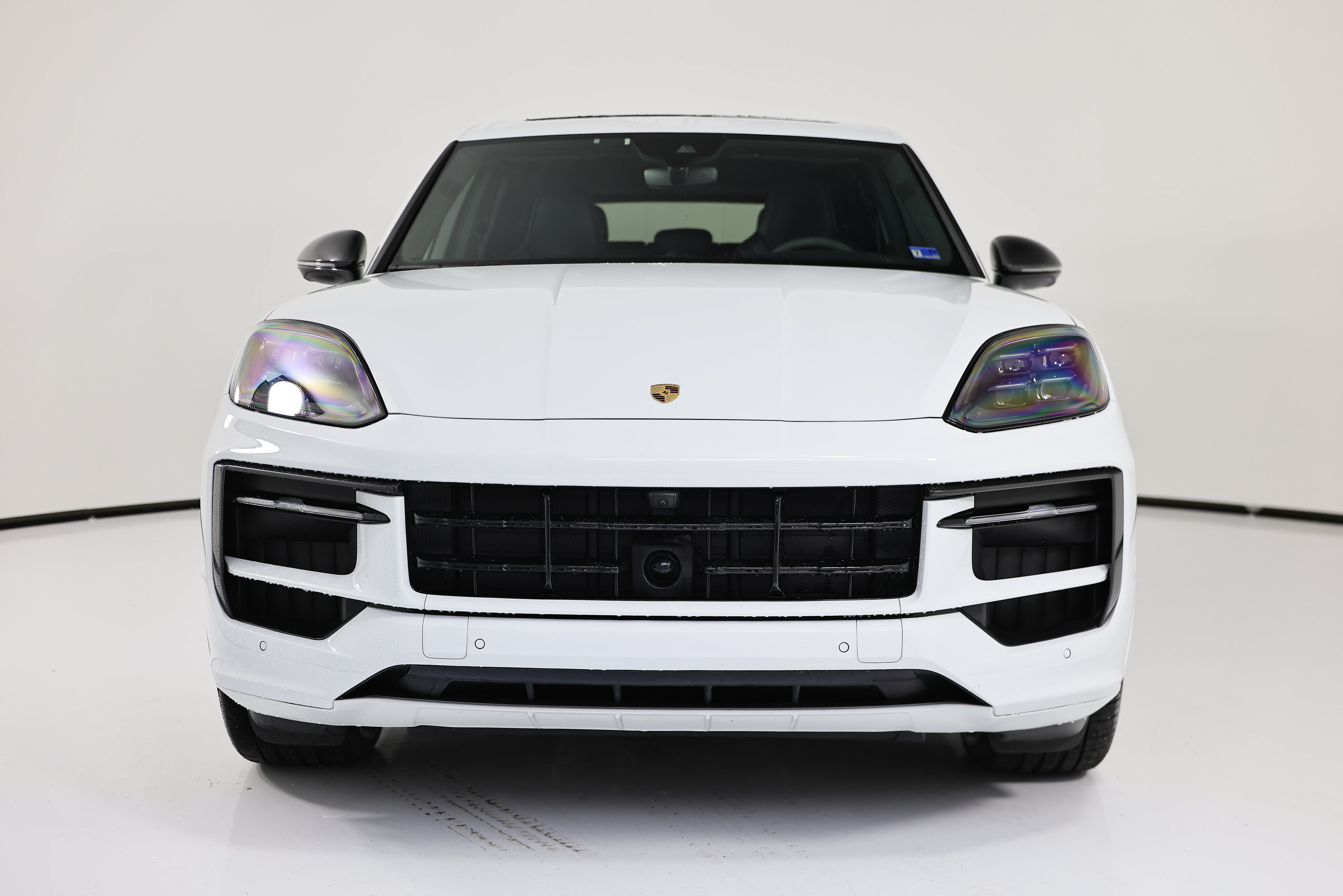 Certified 2025 Porsche Cayenne GTS AWD/4WD image 10