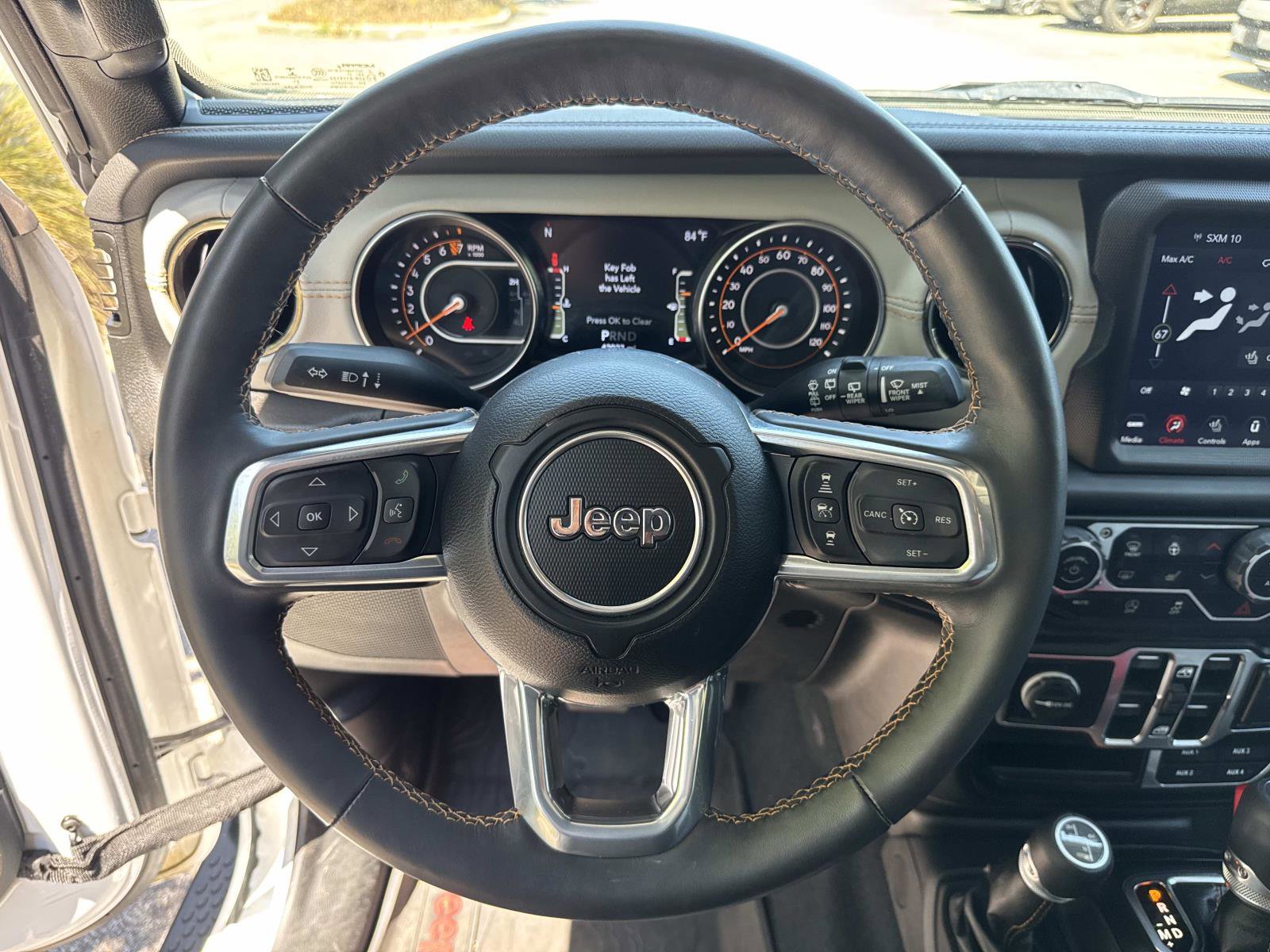 Used 2022 Jeep Wrangler Unlimited Sahara AWD/4WD image 27