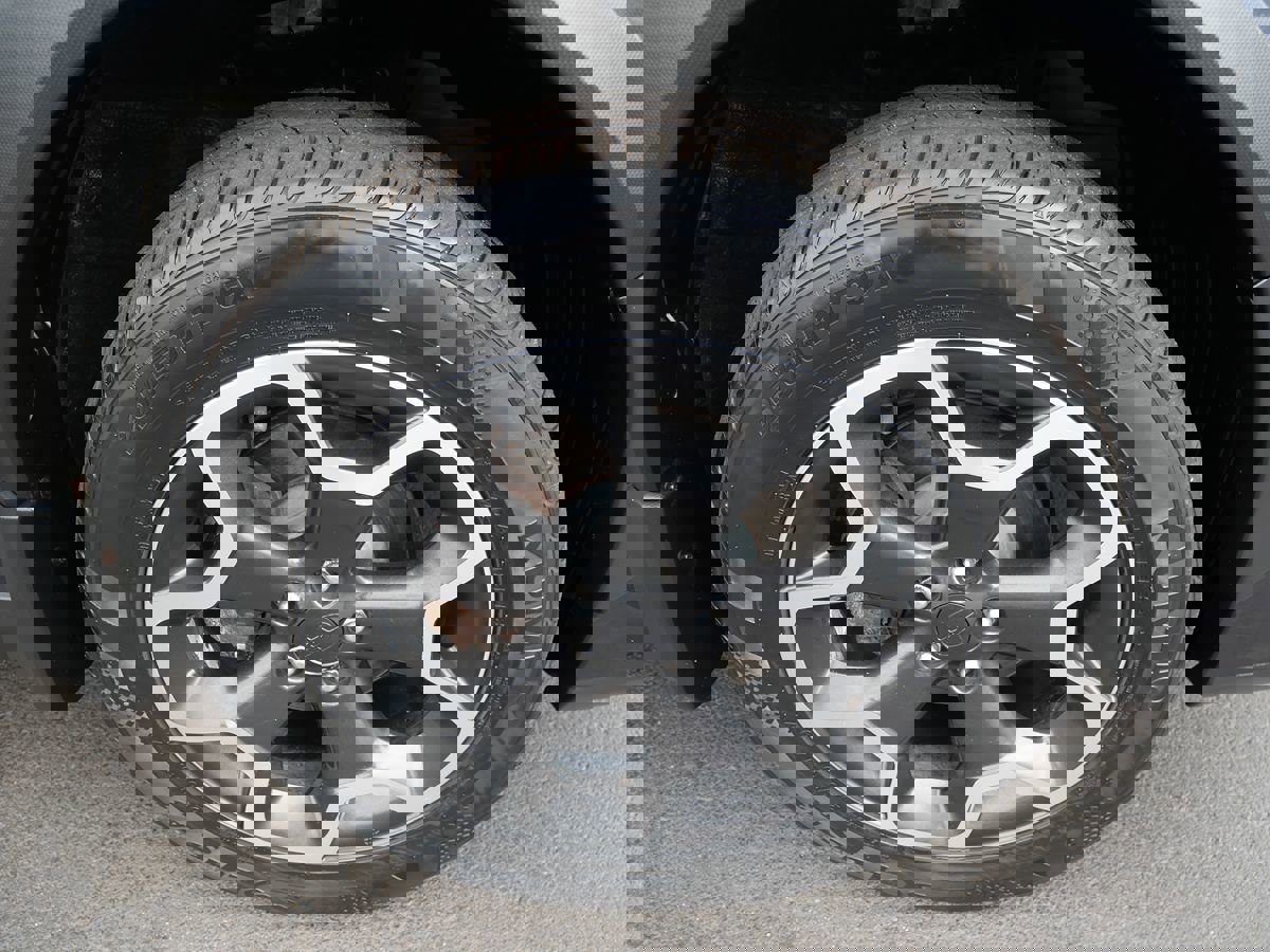 Used 2013 Subaru Crosstrek 2.0i Limited image 29