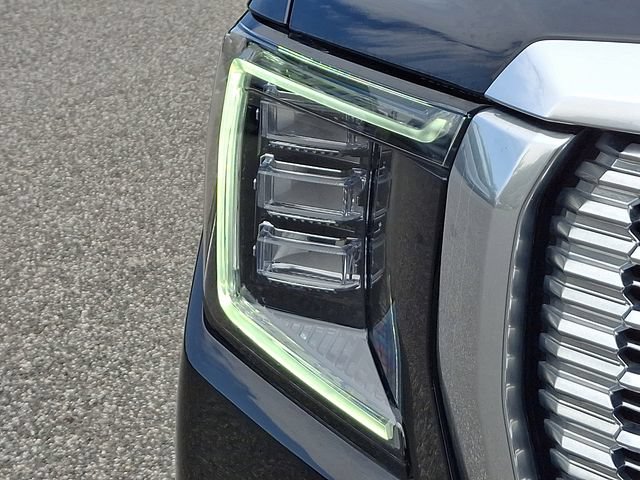 Used 2021 GMC Yukon XL Denali AWD/4WD image 28