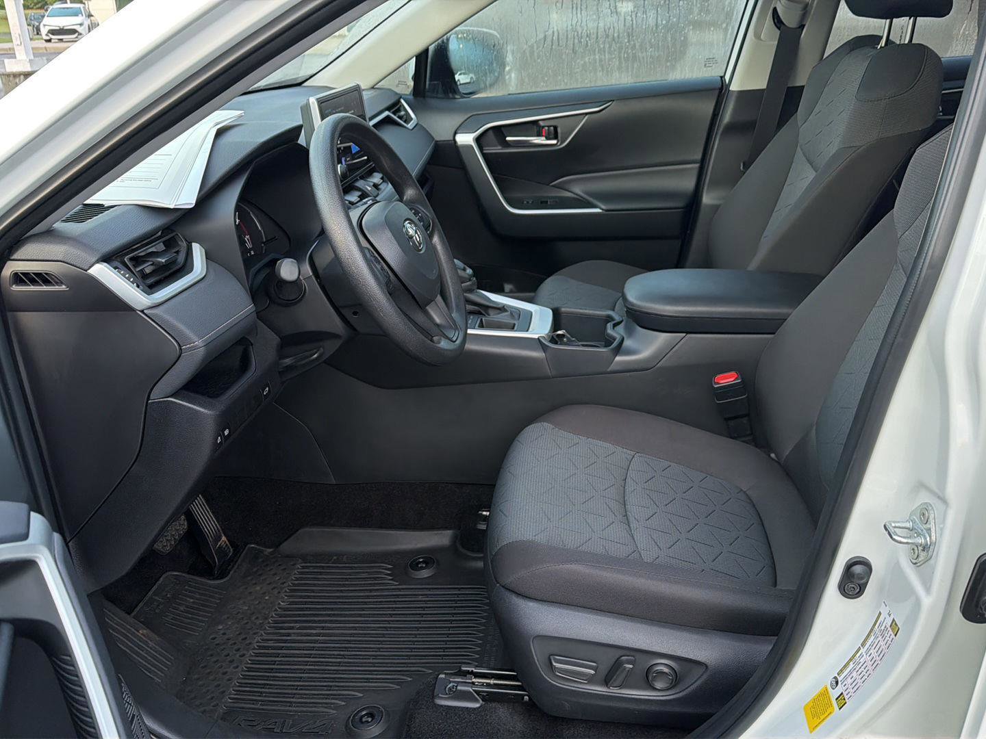 Certified 2025 Toyota RAV4 XLE w/ Convenience Package FWD image 10