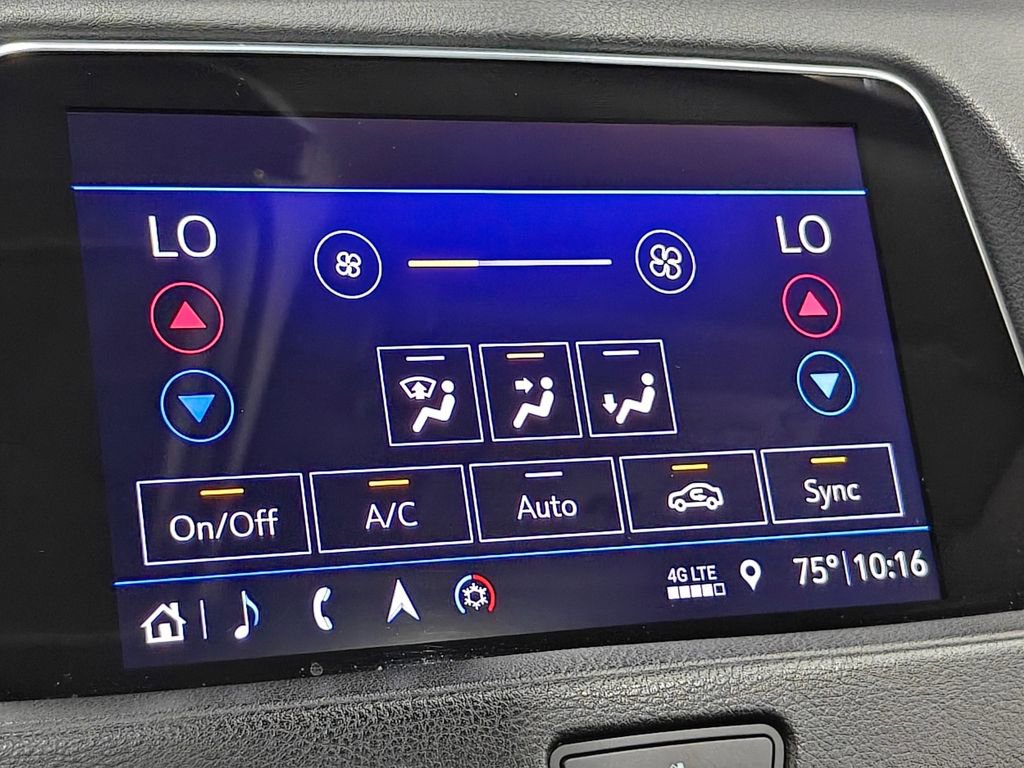Used 2019 Cadillac XT4 Premium Luxury w/ Cold Weather Package image 39