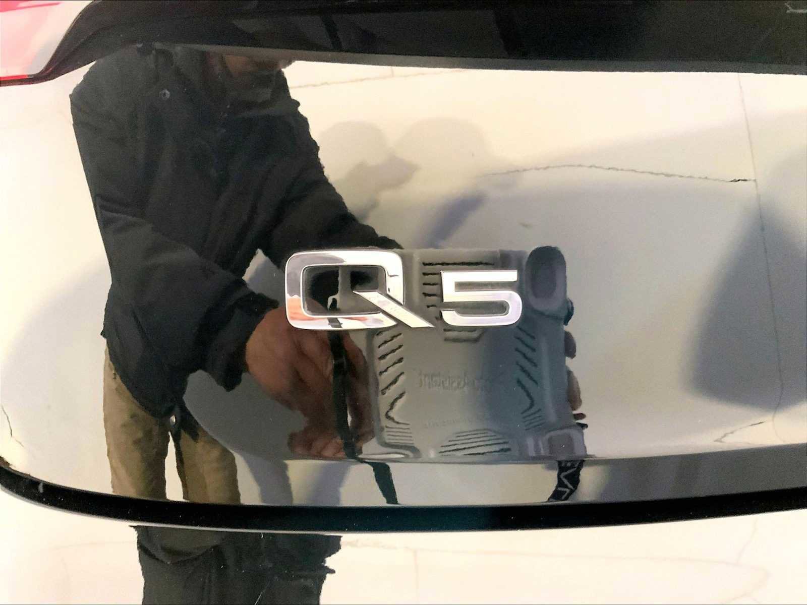 Used 2021 Audi Q5 Premium w/ Convenience Package image 35