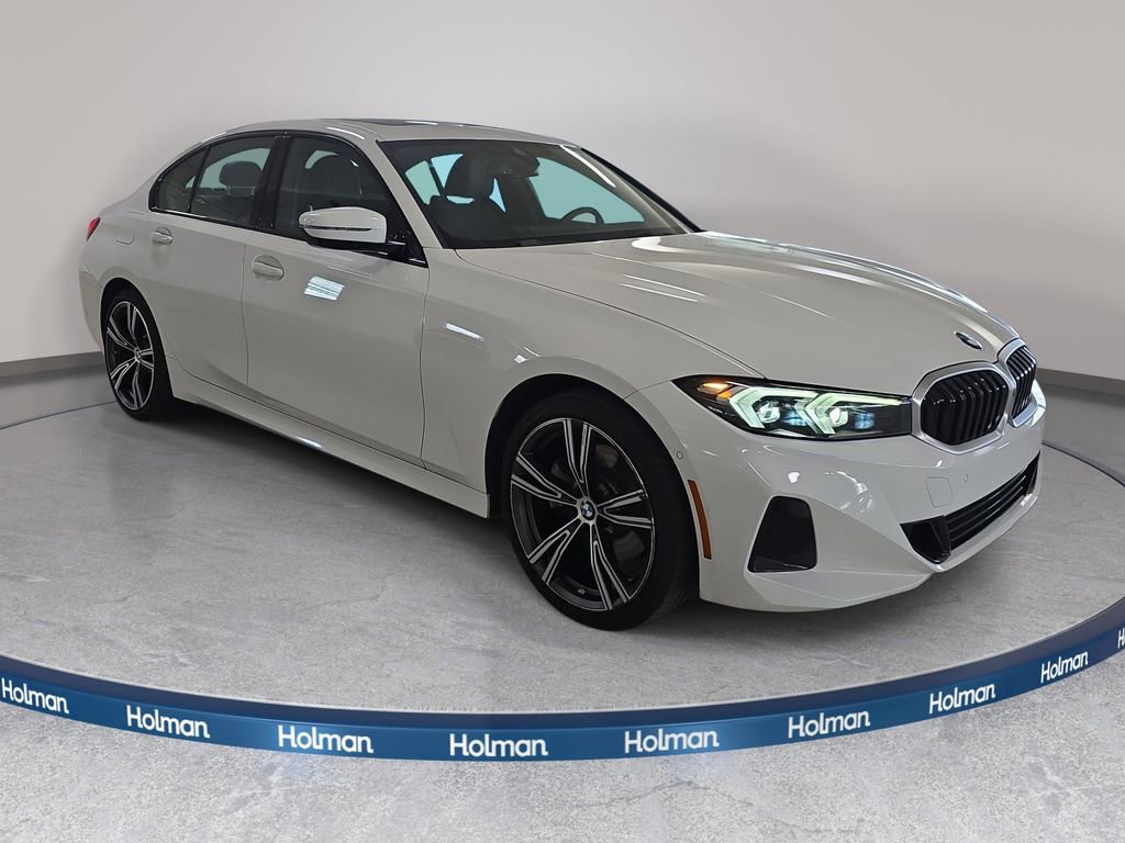 Certified 2023 BMW 330i Sedan w/ Premium Package RWD image 4