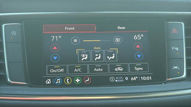 Used 2023 Buick Enclave Essence FWD image 31