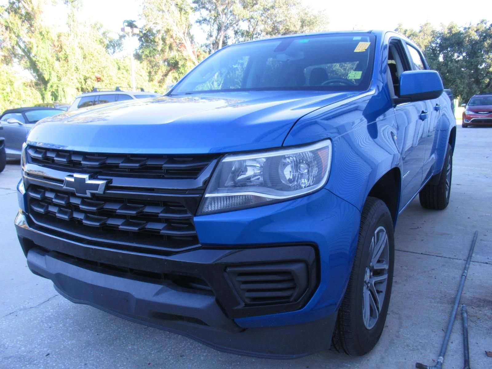 Used 2021 Chevrolet Colorado W/T w/ Custom Special Edition RWD image 2