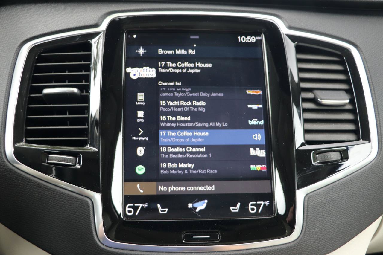 Used 2022 Volvo XC90 T6 Momentum AWD/4WD image 27