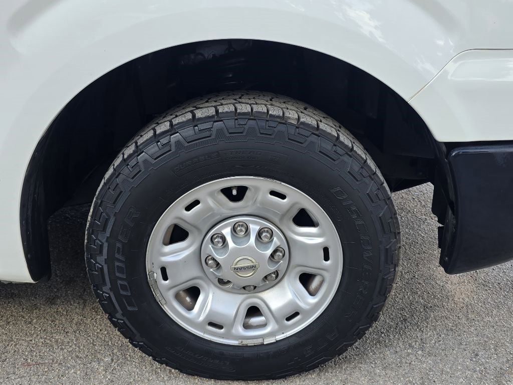 Used 2015 Nissan NV 2500 SV w/ Side & Curtain Airbag Package image 25