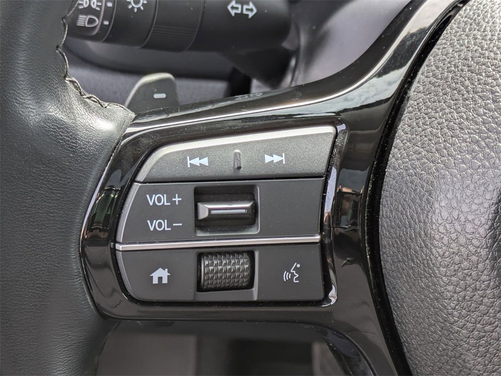 Used 2024 Honda Pilot Touring image 12