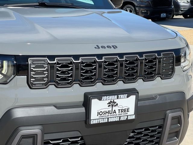 New 2026 Jeep Cherokee Laredo image 6