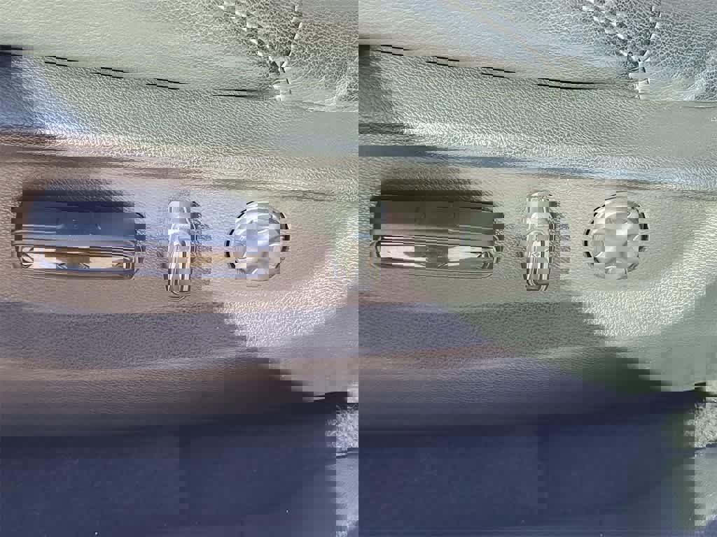 Used 2020 Honda CR-V Touring image 22