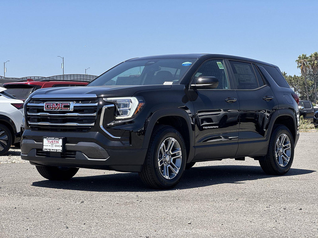 New 2027 GMC Terrain Elevation w/ LPO, Floor Liner Package FWD image 6