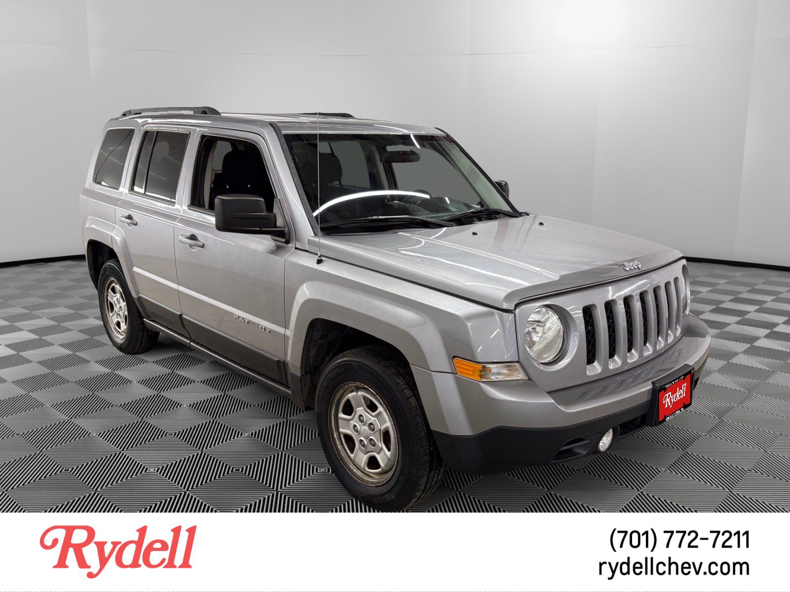 Used 2015 Jeep Patriot Sport w/ Power Value Group AWD/4WD image 7