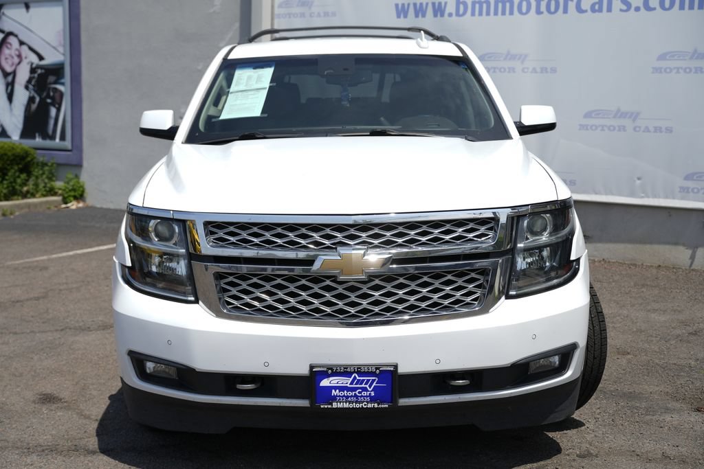 Used 2018 Chevrolet Suburban LT w/ LT Signature Package RWD image 5