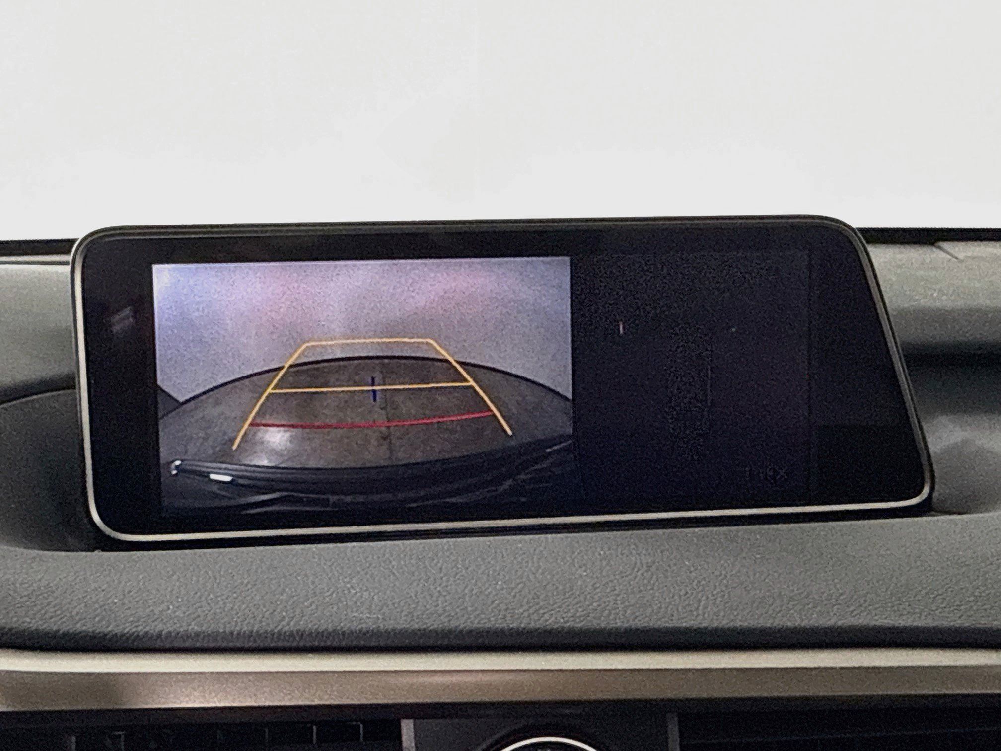 Used 2019 Lexus RX 350L AWD w/ Premium Package image 17