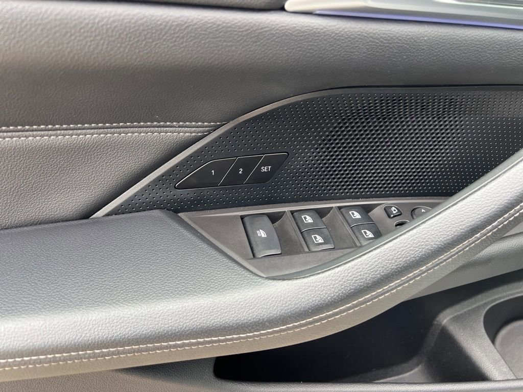 Used 2022 BMW 430i Convertible w/ M Sport Package image 14