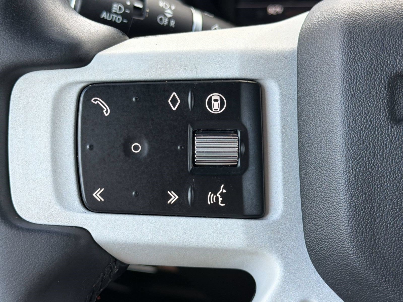 Used 2025 Land Rover Defender 130 S AWD/4WD image 18