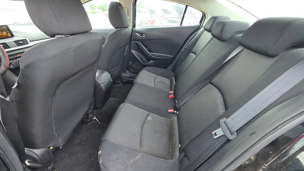 Used 2018 MAZDA MAZDA3 Sport FWD image 13