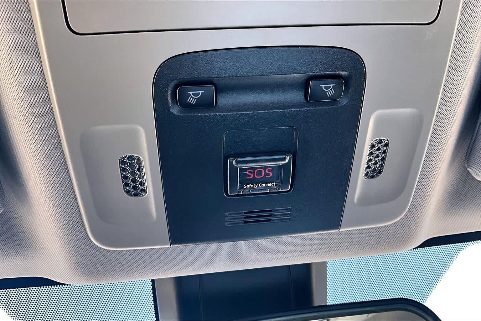 Used 2019 Toyota Camry LE FWD image 35
