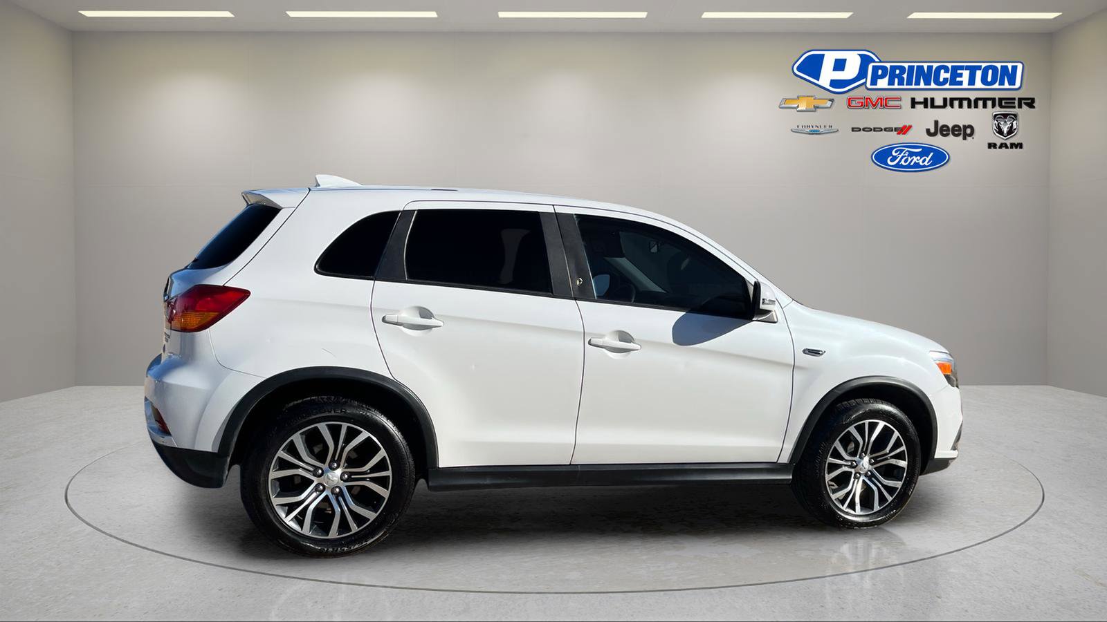Used 2018 Mitsubishi Outlander Sport ES AWD/4WD image 8