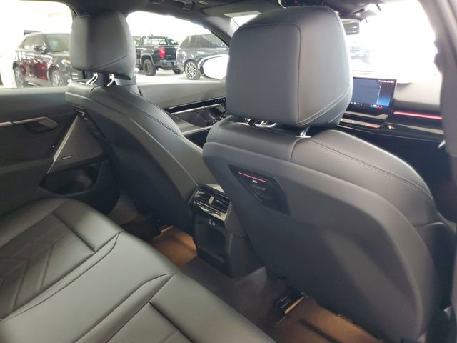 Used 2025 BMW 530i w/ M Sport Package image 28