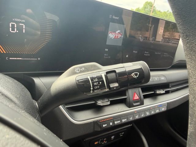 Used 2025 Kia K4 FWD image 35