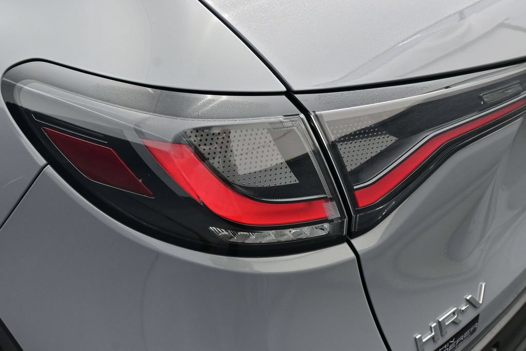 Used 2025 Honda HR-V Sport image 26