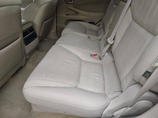 Used 2013 Lexus LX 570 4WD image 28