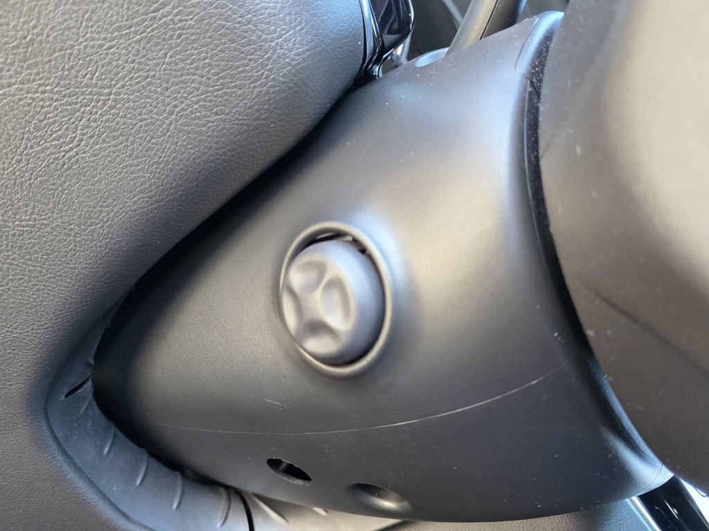 Used 2023 Cadillac XT6 Premium Luxury w/ LPO, Floor Liner Package image 21