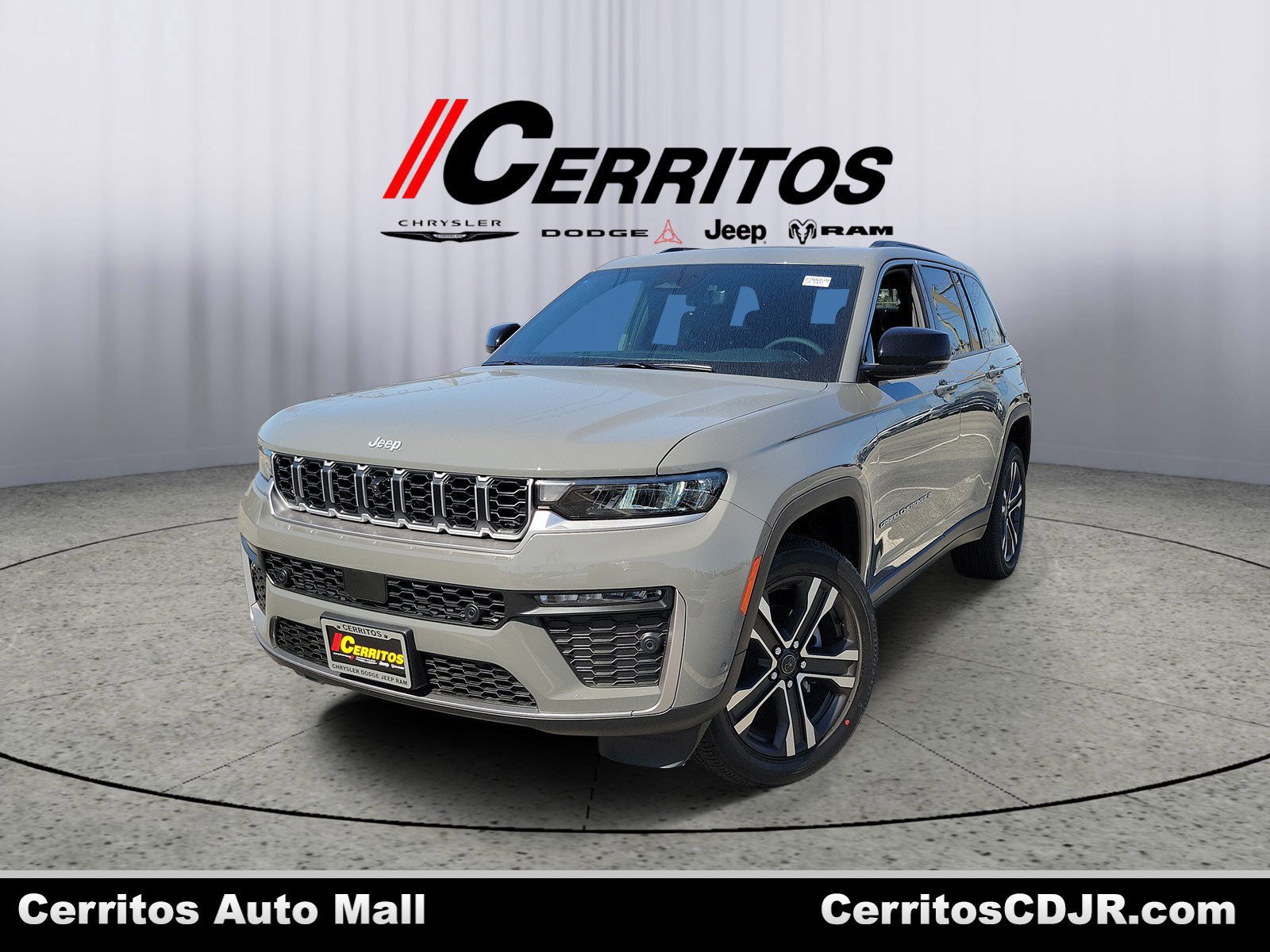 New 2027 Jeep Grand Cherokee Limited RWD image 1
