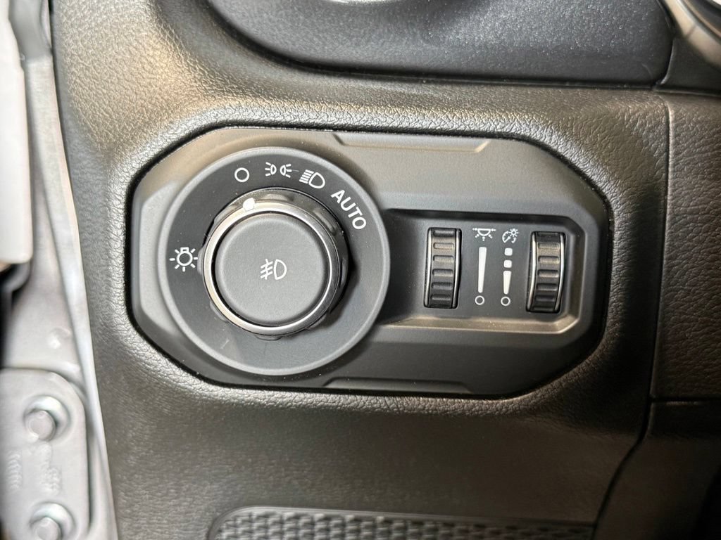 Used 2021 Jeep Wrangler Unlimited Sport AWD/4WD image 23