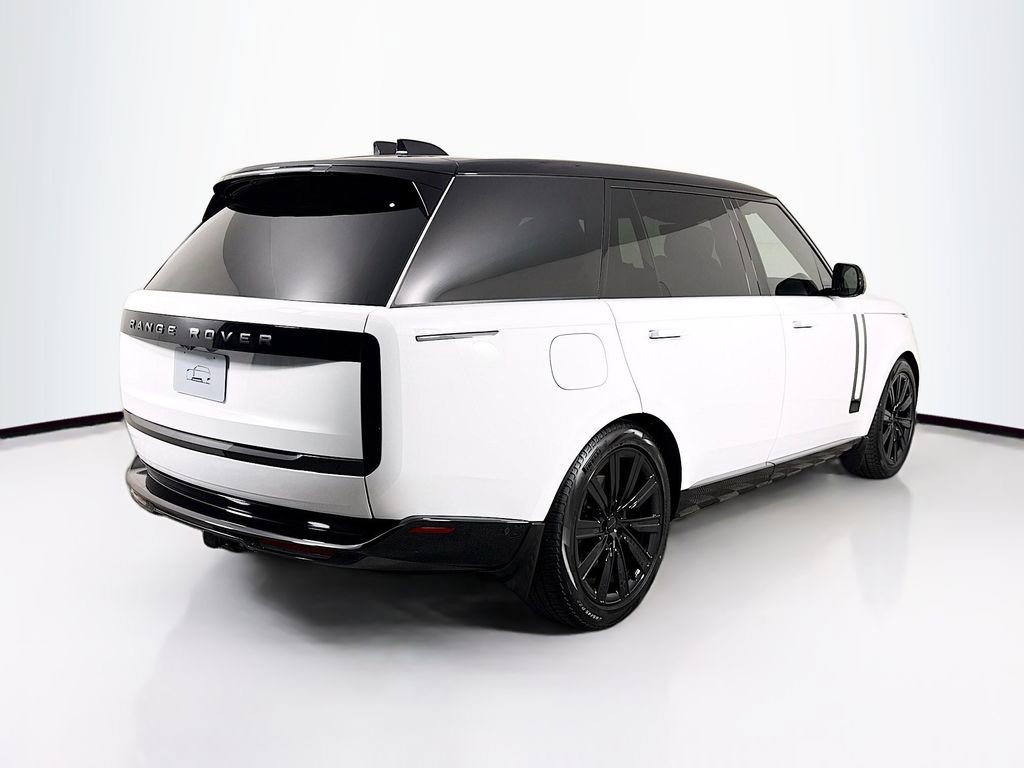 New 2026 Land Rover Range Rover Long Wheelbase SE image 5