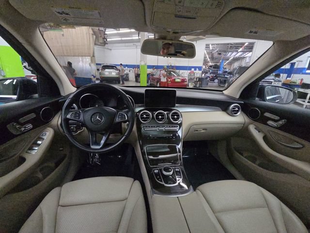Used 2017 Mercedes-Benz GLC 300 image 29