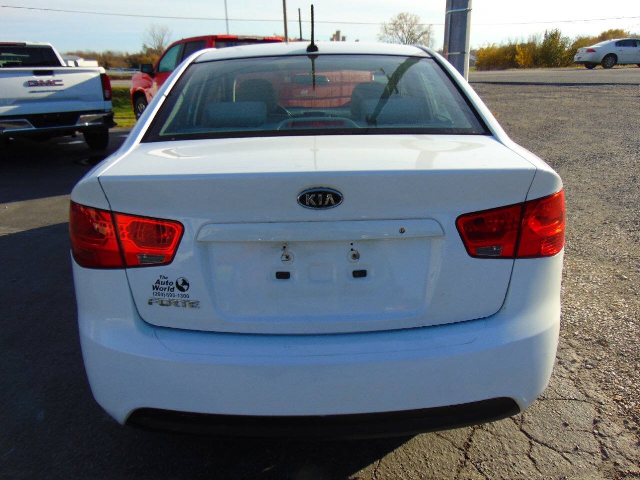 Used 2011 Kia Forte LX FWD image 7