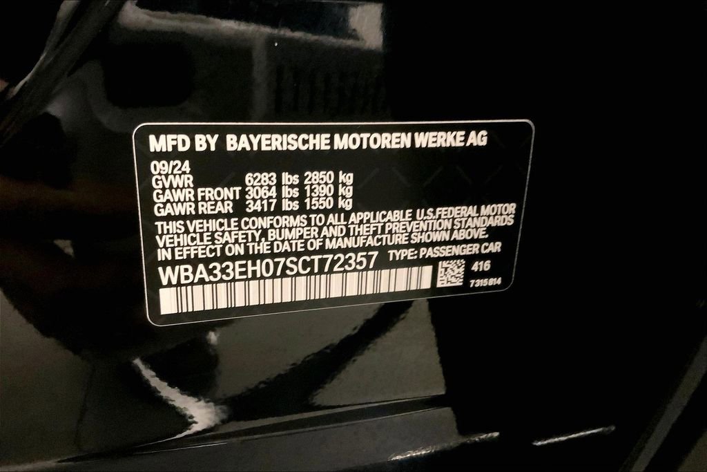 Used 2025 BMW 740i xDrive image 31