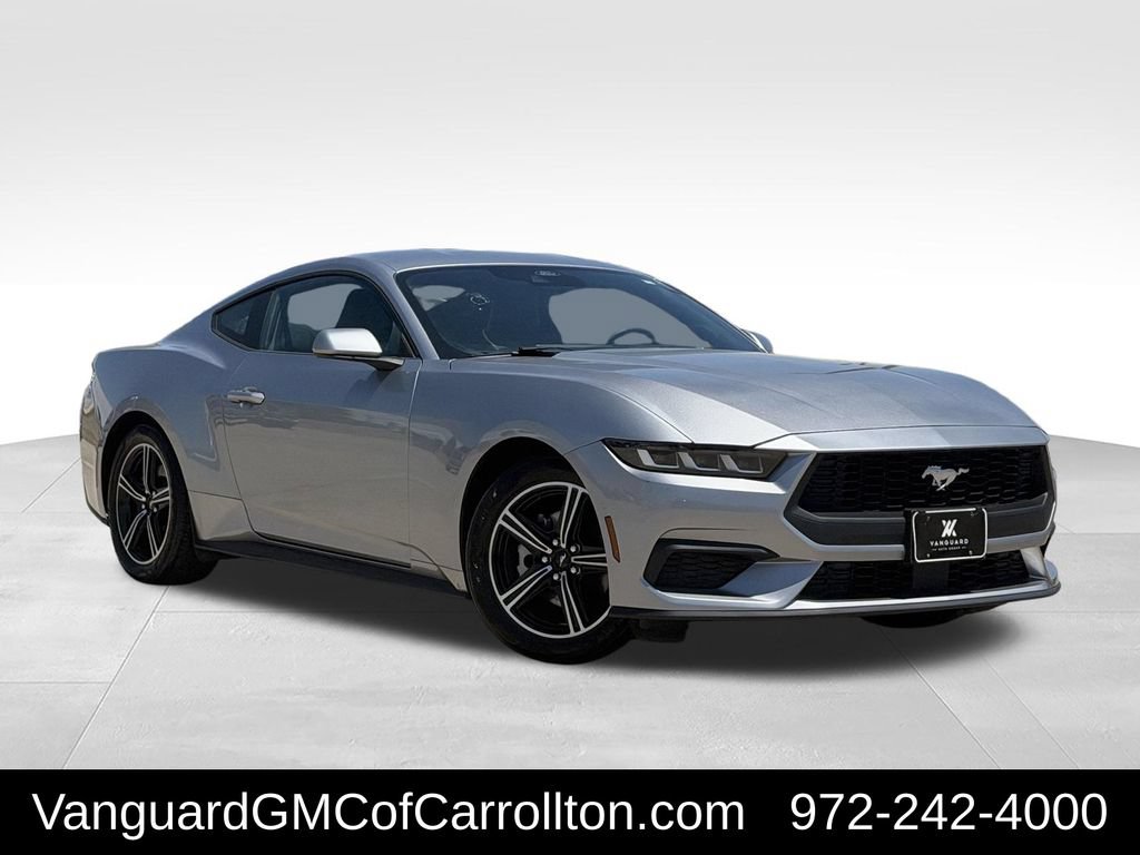 Used 2024 Ford Mustang Coupe RWD image 2