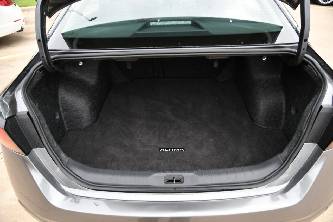 Used 2024 Nissan Altima 2.5 SV image 7